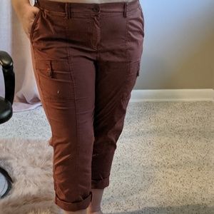 Brick color pull-on cargo pant/capri